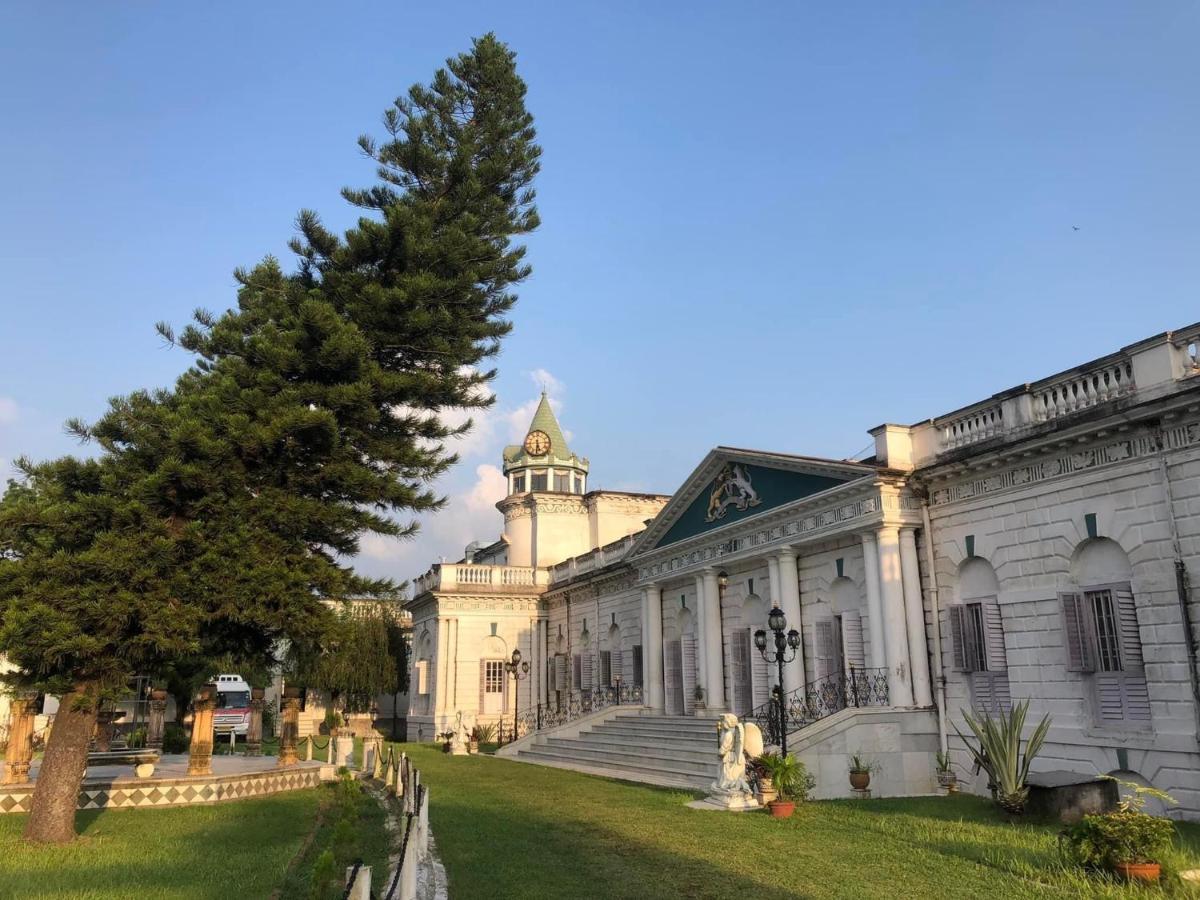 Cossimbazar Palace Of The Roys Buitenkant foto