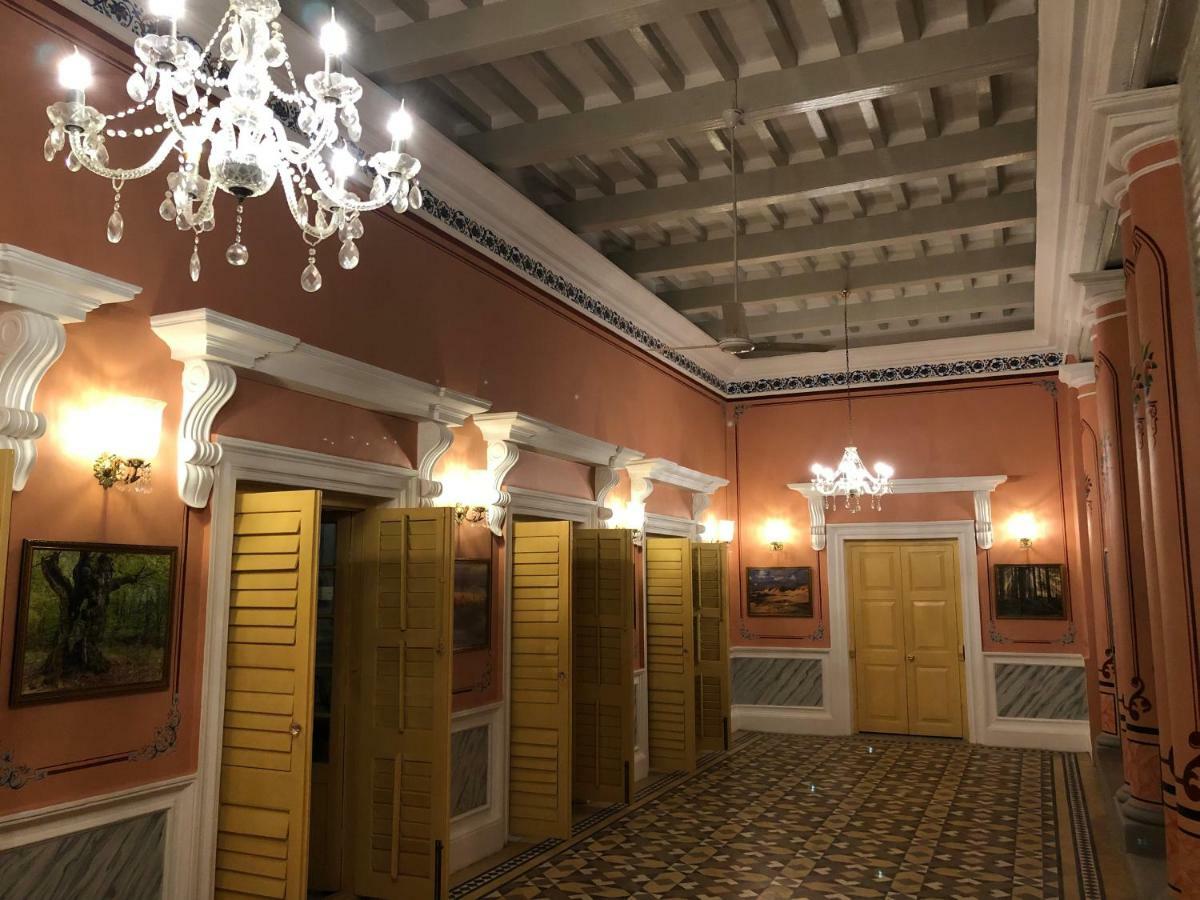 Cossimbazar Palace Of The Roys Buitenkant foto